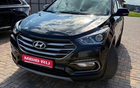 Hyundai Santa Fe III рестайлинг, 2018 год, 2 700 000 рублей, 4 фотография