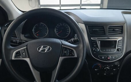 Hyundai Solaris II рестайлинг, 2016 год, 949 000 рублей, 11 фотография