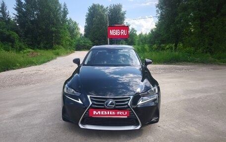Lexus IS III, 2019 год, 2 800 000 рублей, 19 фотография