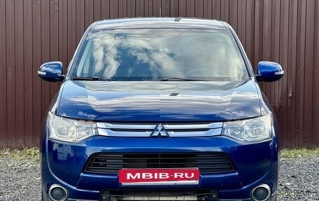 Mitsubishi Outlander III рестайлинг 3, 2014 год, 1 499 777 рублей, 2 фотография