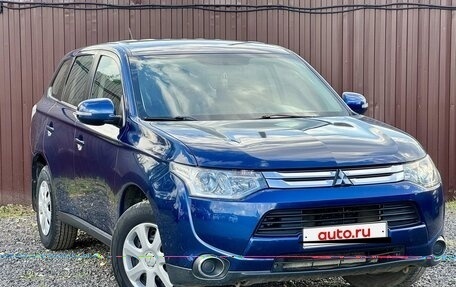 Mitsubishi Outlander III рестайлинг 3, 2014 год, 1 499 777 рублей, 3 фотография