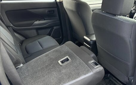 Mitsubishi Outlander III рестайлинг 3, 2014 год, 1 499 777 рублей, 20 фотография