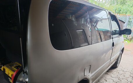 Nissan Serena I, 1997 год, 410 000 рублей, 8 фотография