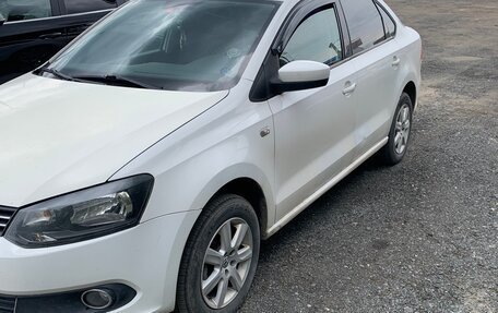 Volkswagen Polo VI (EU Market), 2013 год, 470 000 рублей, 3 фотография