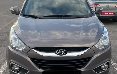 Hyundai ix35 I рестайлинг, 2011 год, 1 000 000 рублей, 1 фотография