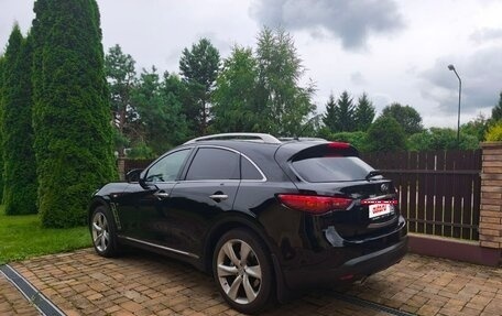 Infiniti QX70, 2017 год, 3 050 000 рублей, 4 фотография