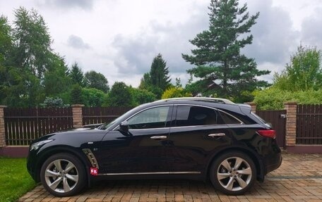 Infiniti QX70, 2017 год, 3 050 000 рублей, 5 фотография