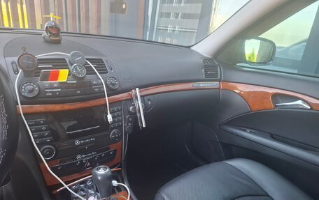 Mercedes-Benz E-Класс, 2007 год, 850 000 рублей, 3 фотография