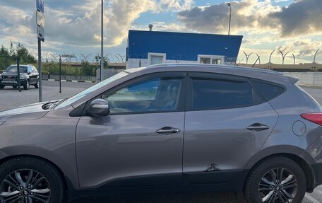 Hyundai ix35 I рестайлинг, 2011 год, 1 000 000 рублей, 4 фотография