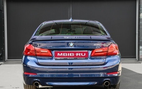 BMW 5 серия, 2018 год, 2 800 000 рублей, 6 фотография