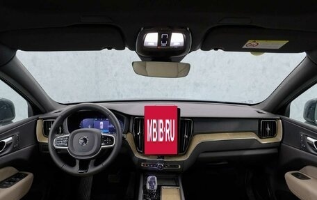 Volvo XC60 II, 2025 год, 6 300 000 рублей, 10 фотография