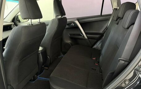 Toyota RAV4, 2015 год, 1 900 000 рублей, 10 фотография