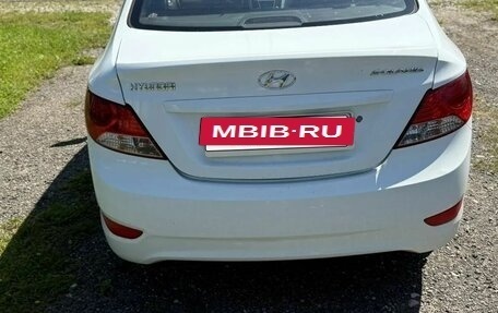 Hyundai Solaris II рестайлинг, 2013 год, 650 000 рублей, 4 фотография