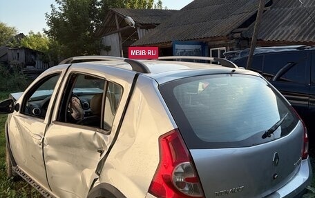 Renault Sandero I, 2013 год, 155 000 рублей, 2 фотография