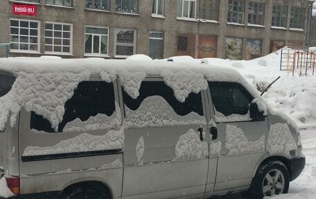 Volkswagen Multivan T4, 2000 год, 775 000 рублей, 1 фотография