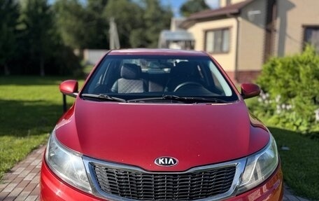 KIA Rio III рестайлинг, 2013 год, 750 000 рублей, 1 фотография
