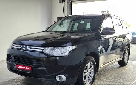Mitsubishi Outlander III рестайлинг 3, 2013 год, 1 470 000 рублей, 1 фотография