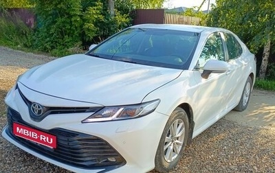 Toyota Camry, 2018 год, 2 300 000 рублей, 1 фотография