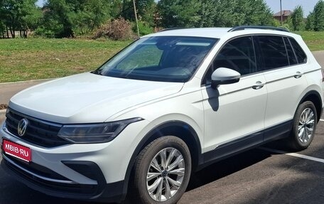 Volkswagen Tiguan II, 2021 год, 2 750 000 рублей, 1 фотография