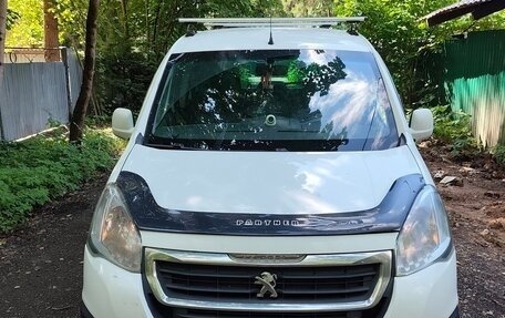 Peugeot Partner II рестайлинг 2, 2016 год, 830 000 рублей, 2 фотография