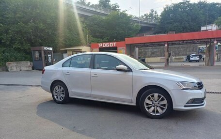 Volkswagen Jetta VI, 2016 год, 1 275 000 рублей, 4 фотография