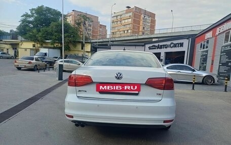 Volkswagen Jetta VI, 2016 год, 1 275 000 рублей, 2 фотография