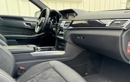 Mercedes-Benz E-Класс, 2014 год, 2 700 000 рублей, 24 фотография