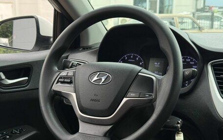 Hyundai Solaris II рестайлинг, 2018 год, 1 020 000 рублей, 15 фотография