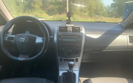 Toyota Corolla, 2011 год, 880 000 рублей, 16 фотография