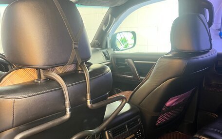 Toyota Land Cruiser 200, 2011 год, 3 400 000 рублей, 10 фотография