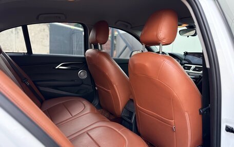 BMW 1 серия, 2022 год, 2 430 000 рублей, 12 фотография