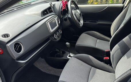 Toyota Vitz, 2013 год, 920 000 рублей, 13 фотография