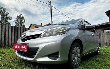 Toyota Vitz, 2013 год, 920 000 рублей, 9 фотография
