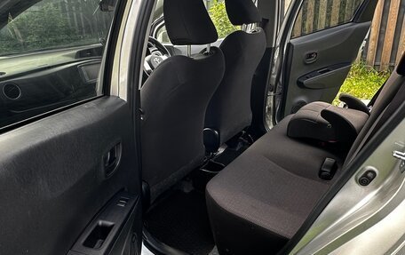 Toyota Vitz, 2013 год, 920 000 рублей, 15 фотография