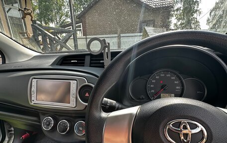 Toyota Vitz, 2013 год, 920 000 рублей, 18 фотография