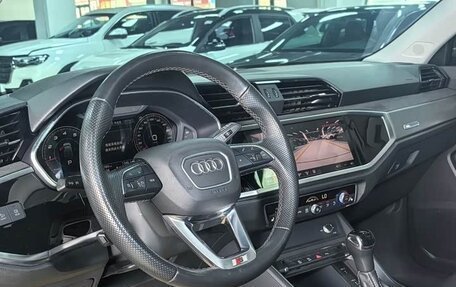 Audi Q3, 2022 год, 2 745 000 рублей, 14 фотография