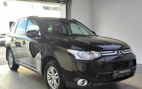 Mitsubishi Outlander III рестайлинг 3, 2013 год, 1 470 000 рублей, 3 фотография