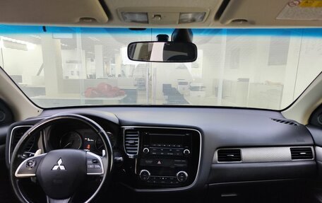 Mitsubishi Outlander III рестайлинг 3, 2013 год, 1 470 000 рублей, 17 фотография