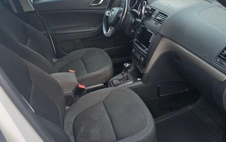 Skoda Yeti I рестайлинг, 2015 год, 1 125 000 рублей, 2 фотография