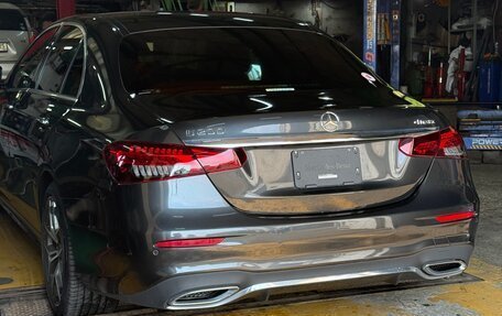Mercedes-Benz E-Класс, 2020 год, 3 800 000 рублей, 21 фотография