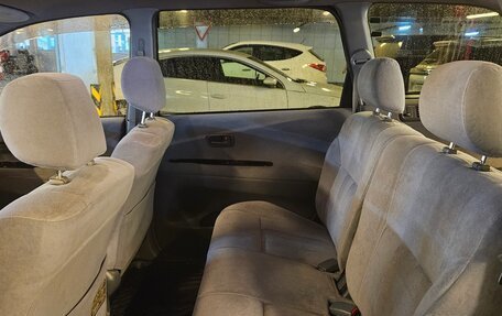 Toyota Gaia, 2000 год, 550 000 рублей, 14 фотография