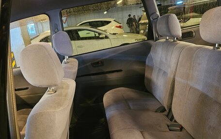 Toyota Gaia, 2000 год, 550 000 рублей, 10 фотография