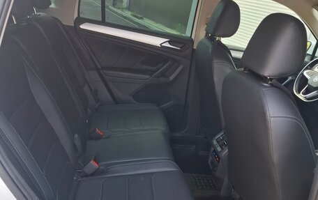 Volkswagen Tiguan II, 2021 год, 2 750 000 рублей, 14 фотография