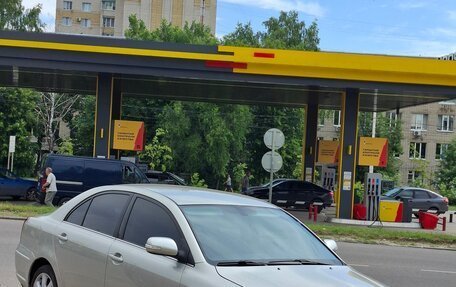 Toyota Avensis III рестайлинг, 2006 год, 790 000 рублей, 3 фотография
