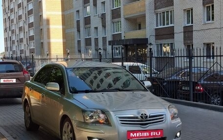 Toyota Avensis III рестайлинг, 2006 год, 790 000 рублей, 5 фотография