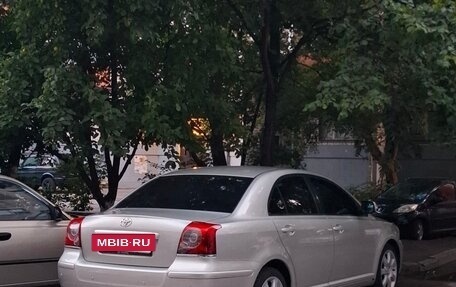Toyota Avensis III рестайлинг, 2006 год, 790 000 рублей, 2 фотография