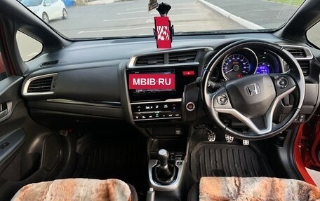 Honda Fit III, 2016 год, 1 300 000 рублей, 11 фотография