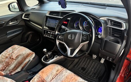 Honda Fit III, 2016 год, 1 300 000 рублей, 18 фотография