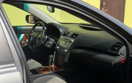 Toyota Camry, 2008 год, 1 180 000 рублей, 6 фотография