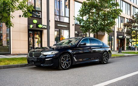 BMW 5 серия, 2022 год, 4 050 000 рублей, 3 фотография